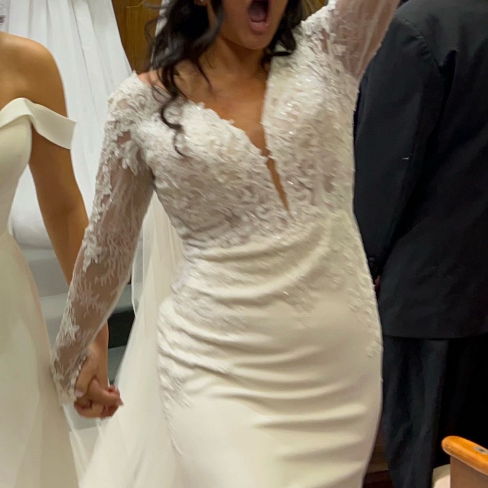 Wedding dress